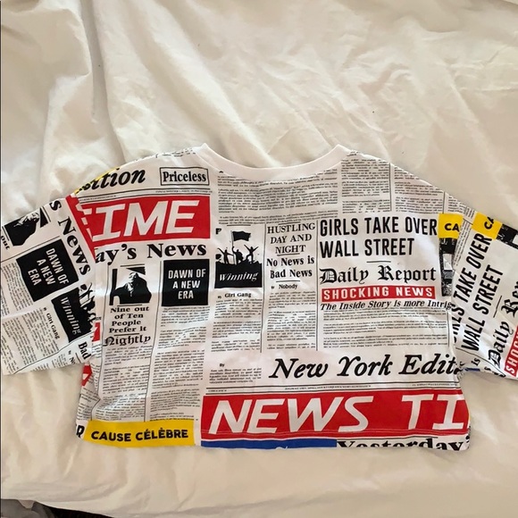 graphic crop top f21 - Picture 2 of 2